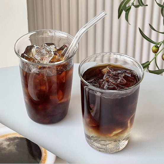 Strukturen på glasvattenkoppen